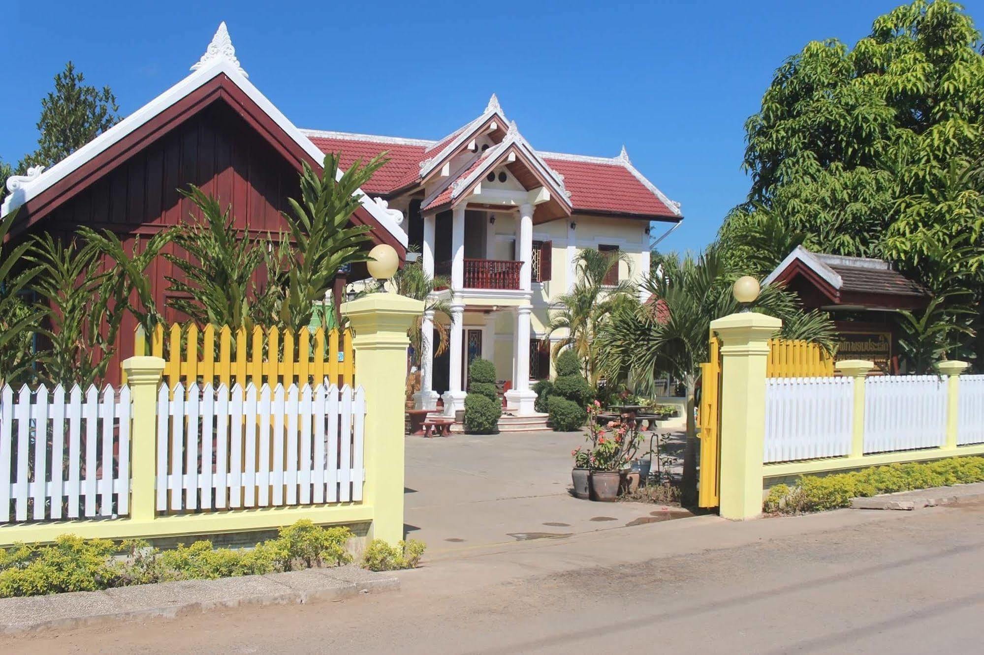 Phonepraseuth Guesthouse Luang Prabang Exteriör bild